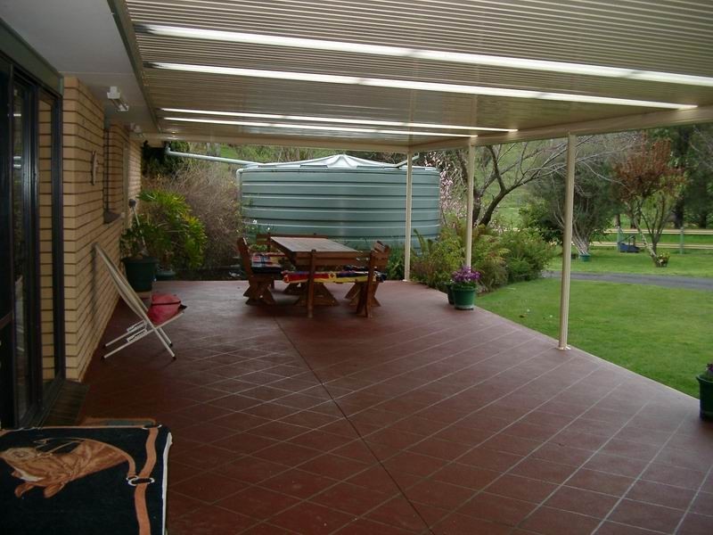 24 Cloverdale Road, Tumut NSW 2720