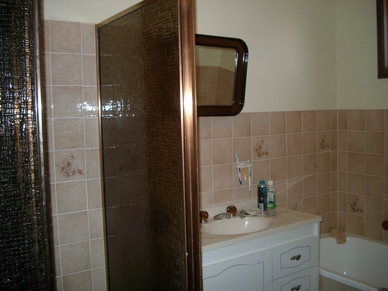 27 Wattle Crescent, Tumut NSW 2720