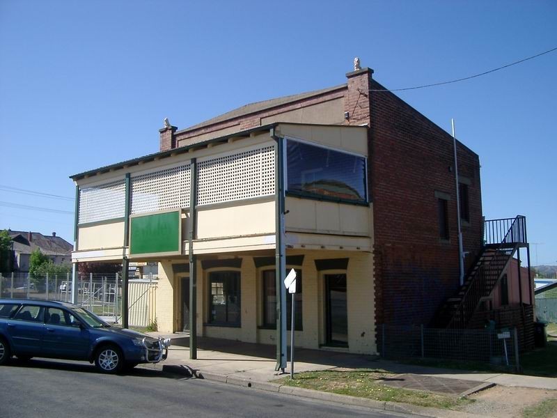 86-88 Russell Street, Tumut NSW 2720