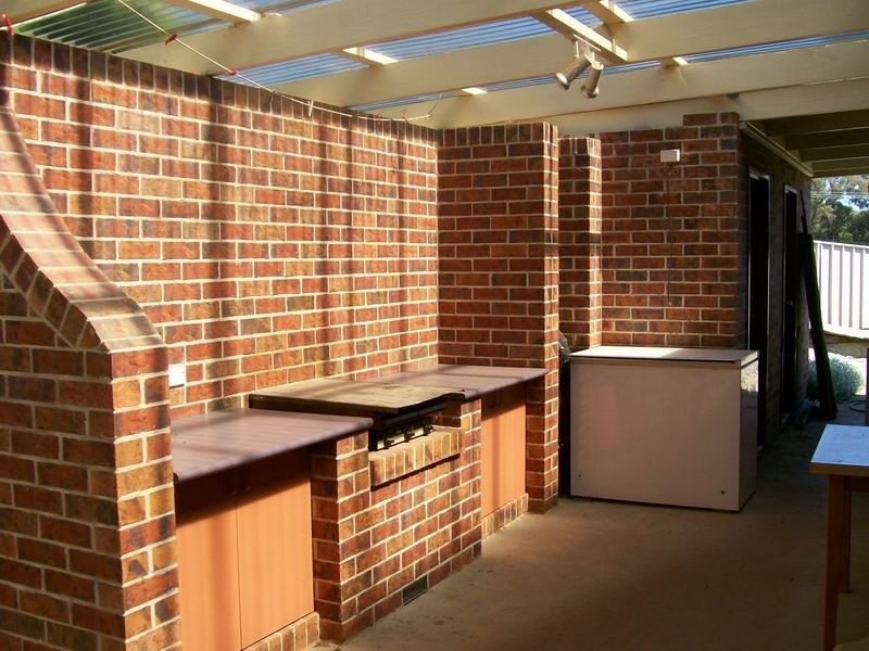 10 Roydon Close, Batlow NSW 2730