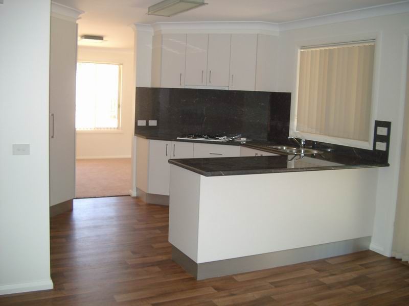 10 Maroo Street, Tumut NSW 2720