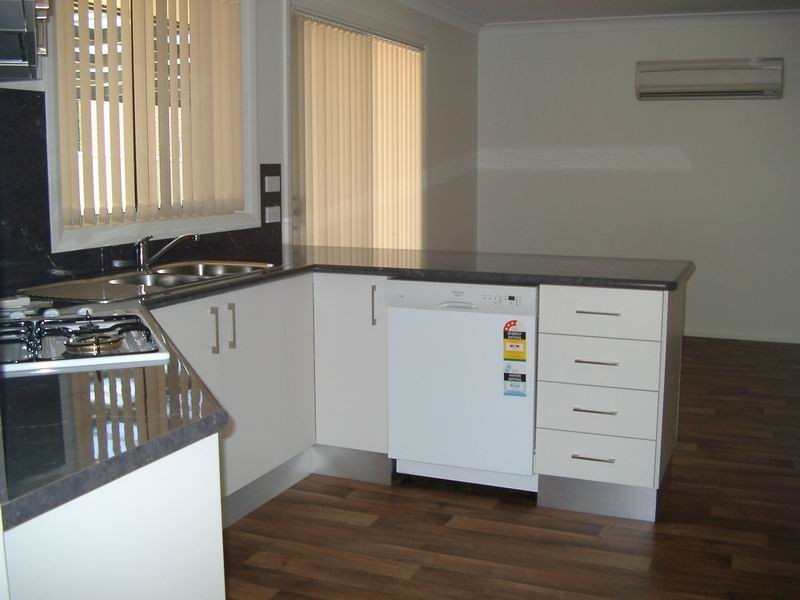 10 Maroo Street, Tumut NSW 2720