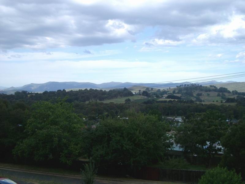 4  Vista Ave, Batlow NSW 2730