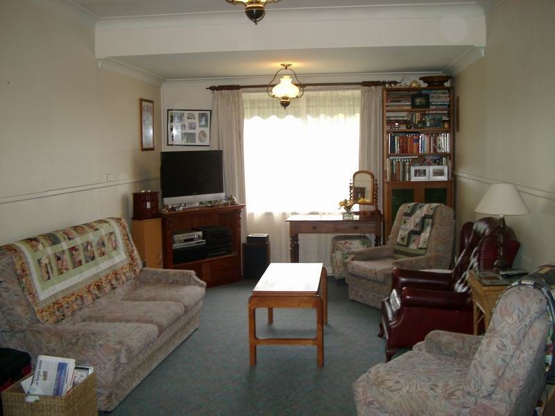 24 Merivale Street, Tumut NSW 2720