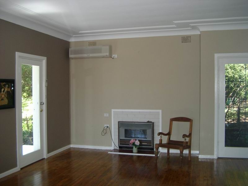 26 Clarke Street, Tumut NSW 2720