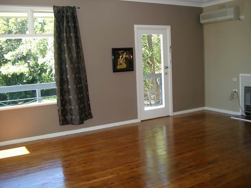 26 Clarke Street, Tumut NSW 2720