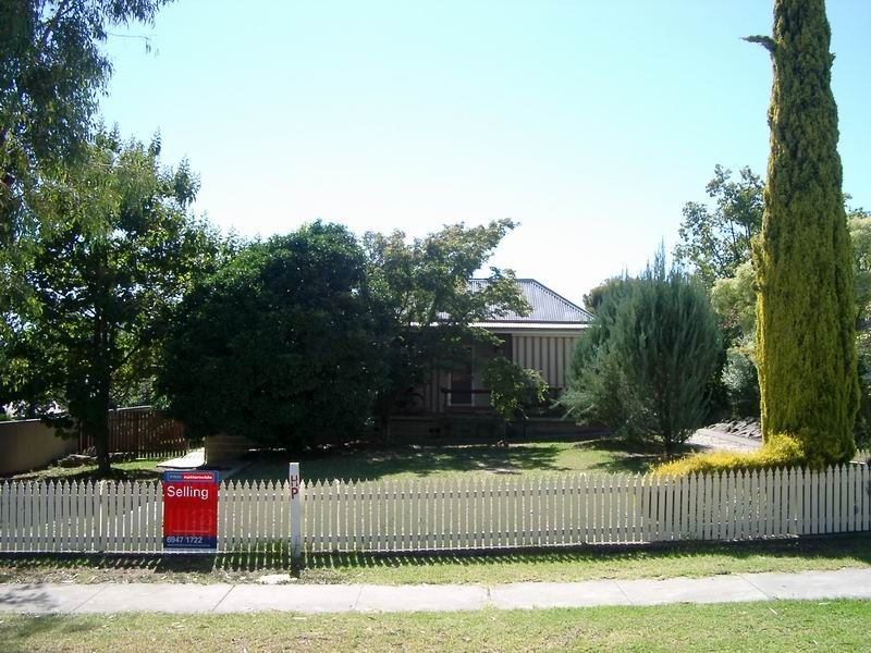 54 Simpson Street, Tumut NSW 2720