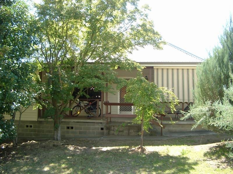 54 Simpson Street, Tumut NSW 2720