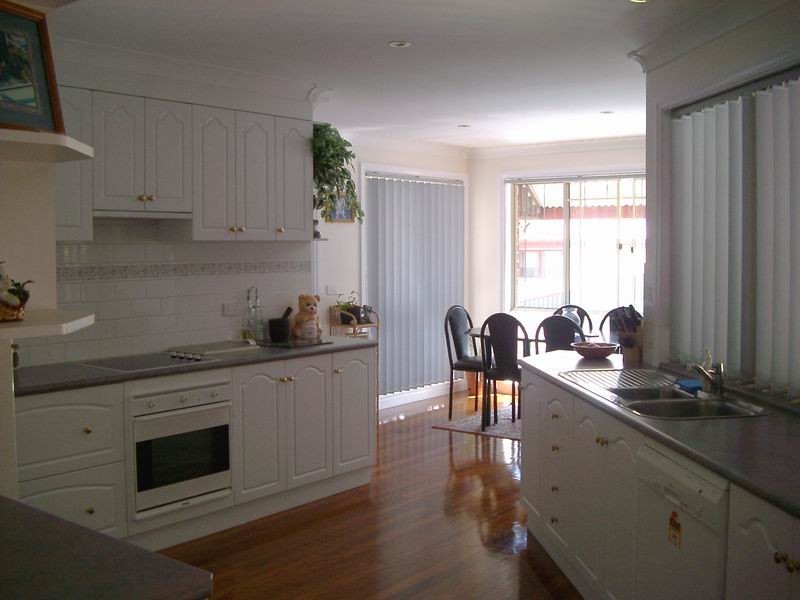 24 Jillabenan Close, Tumut NSW 2720