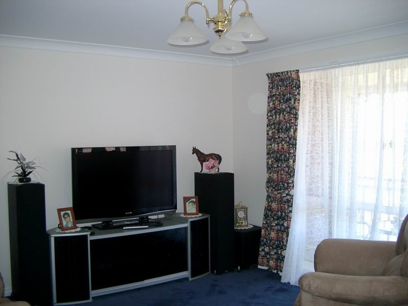 24 Jillabenan Close, Tumut NSW 2720