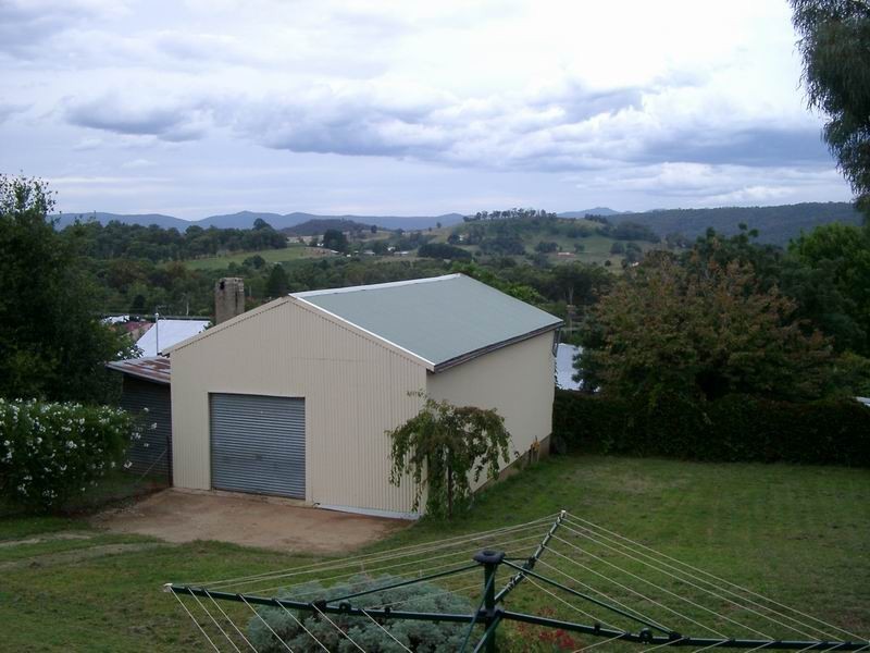 23 Sunnyside Avenue, Batlow NSW 2730