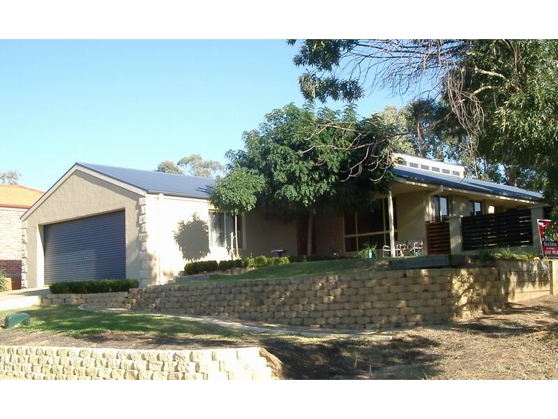 1 Harris Street, Tumut NSW 2720