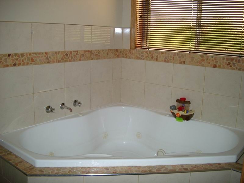 1 Harris Street, Tumut NSW 2720