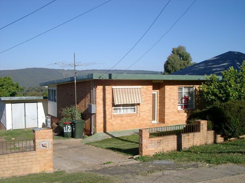 21 Sunnyside Avenue, Batlow NSW 2730