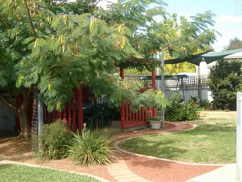 40 Bundara Cres, Tumut NSW 2720