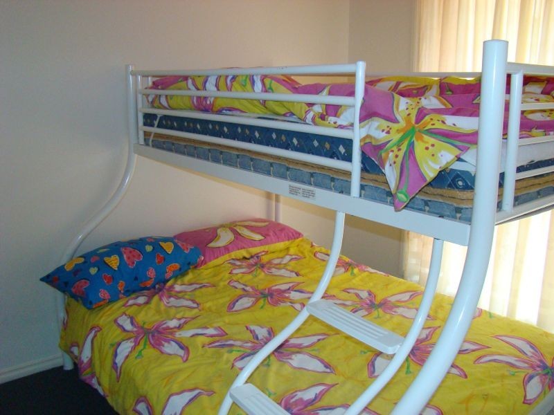 2/1  Lake Street, Laurieton NSW 2443