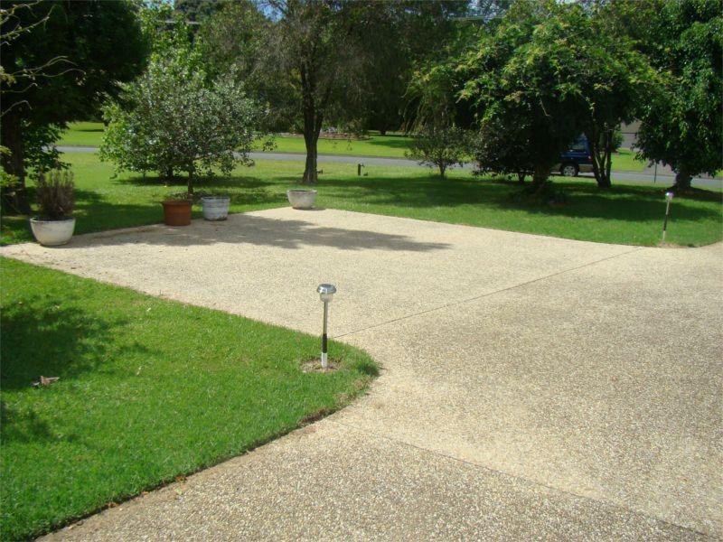 4 The Silhouette, Laurieton NSW 2443