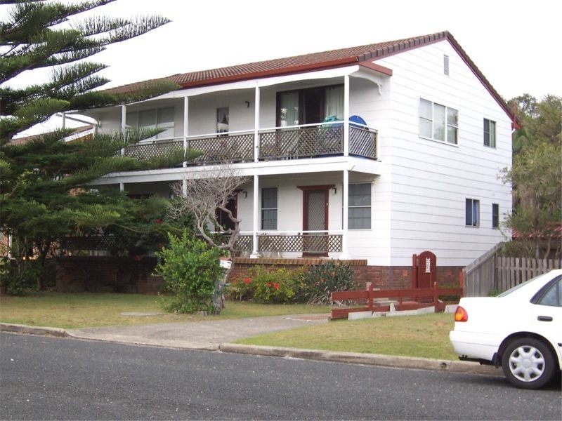 2/4 Allenwood Street, Dunbogan NSW 2443