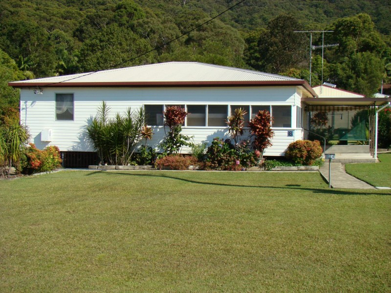 18 Bold Street, Laurieton NSW 2443