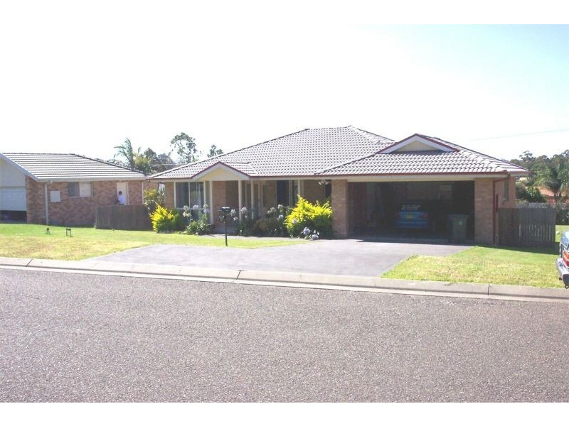 11 Diamentina Way, Laurieton NSW 2443