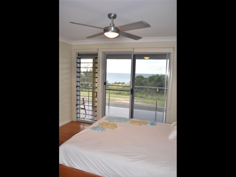 24 Honeysuckle Avenue, Bonny Hills NSW 2445