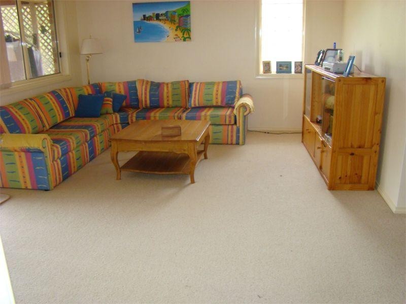 8 John Phillip Drive, Bonny Hills NSW 2445