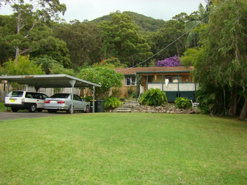 28 Lord Street, Laurieton NSW 2443