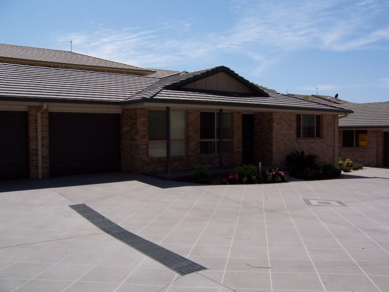 2 33 Lord Street, Laurieton NSW 2443