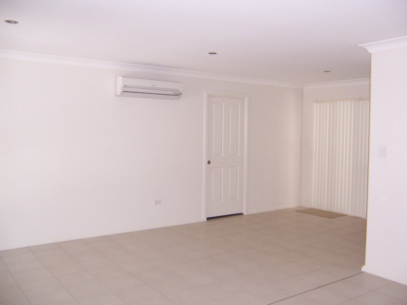 2 33 Lord Street, Laurieton NSW 2443