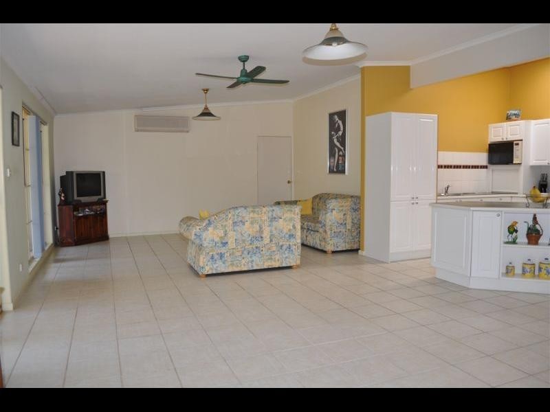 414 Ocean Drive, Laurieton NSW 2443