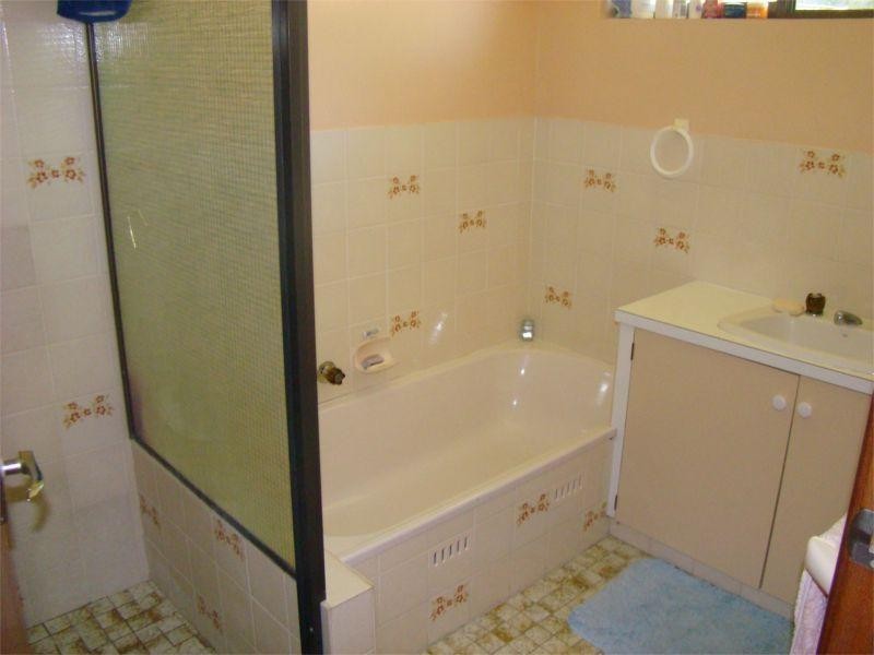 76 Tallong Drive, Lake Cathie NSW 2445