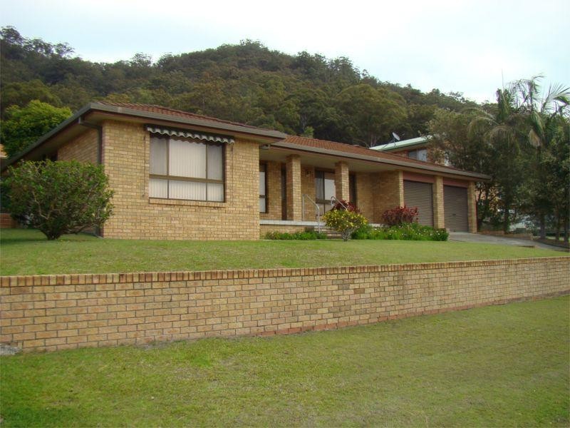 34 Waterview Crescent, Laurieton NSW 2443
