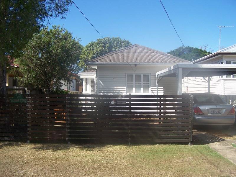 27 Halcomb Street, Zillmere QLD 4034