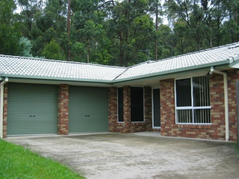 5 Donegal Court, Little Mountain QLD 4551