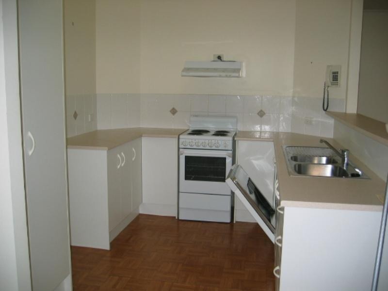 5 Donegal Court, Little Mountain QLD 4551