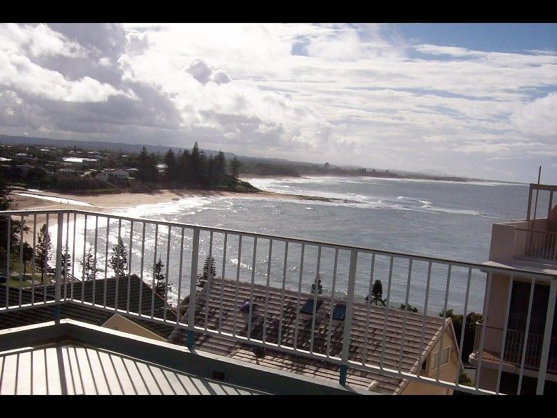 2/ 9 Moffat Street, Caloundra QLD 4551