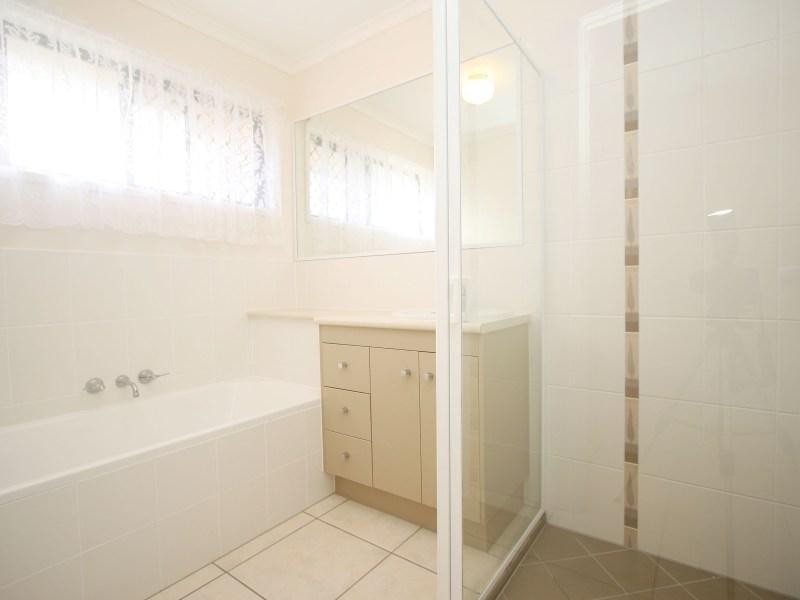 2/22 Baldwin Street, Golden Beach QLD 4551
