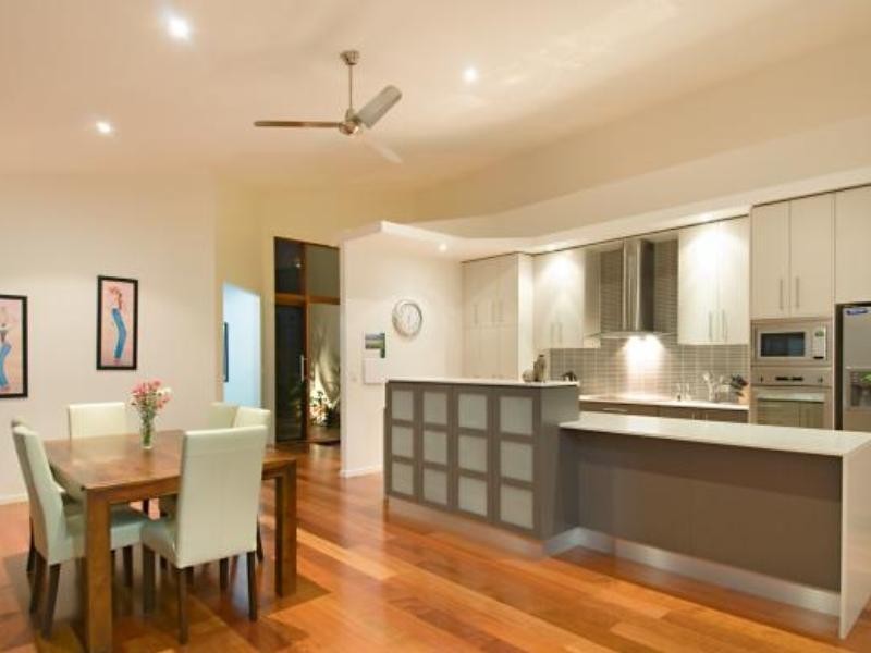 4 Flitcroft Place, Pelican Waters QLD 4551