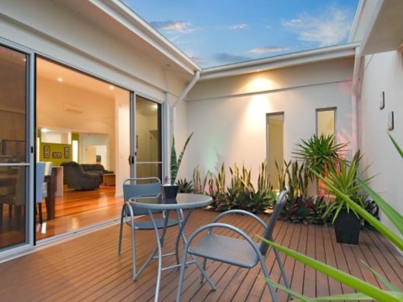 4 Flitcroft Place, Pelican Waters QLD 4551