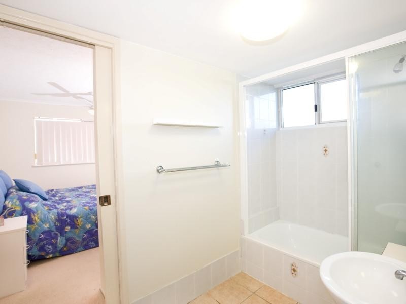 2 ‘Explorers Cove’, 31 Kennedy Pde, Golden Beach QLD 4551