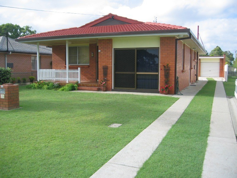 12 Lawson Street, Golden Beach QLD 4551