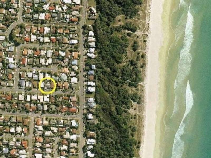 9 Napalle Street, Warana QLD 4575