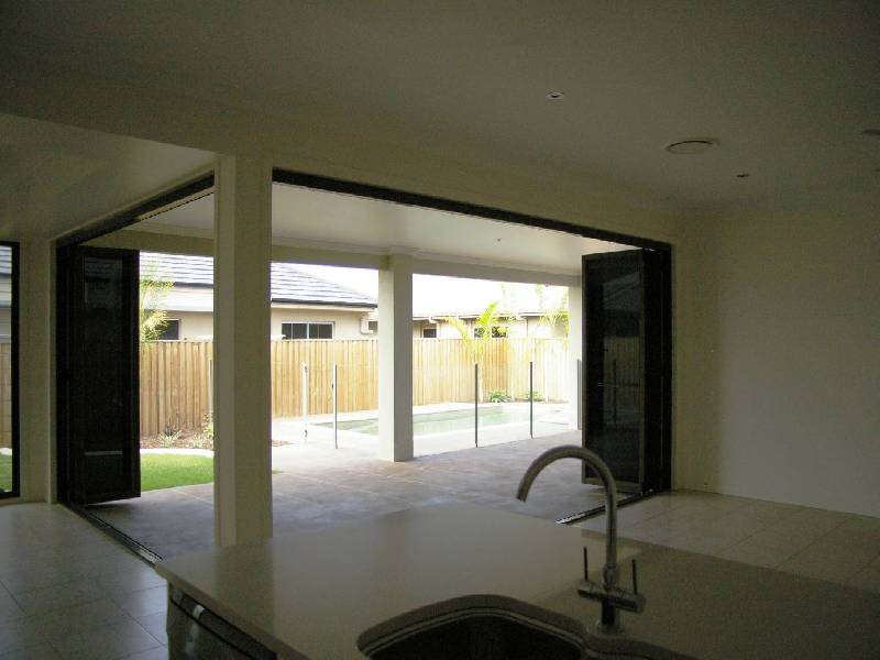 18 Atrunga Place, Pelican Waters QLD 4551