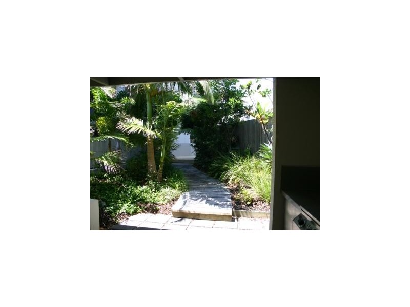 1 / 24 Mahia Terrace, Kings Beach QLD 4551