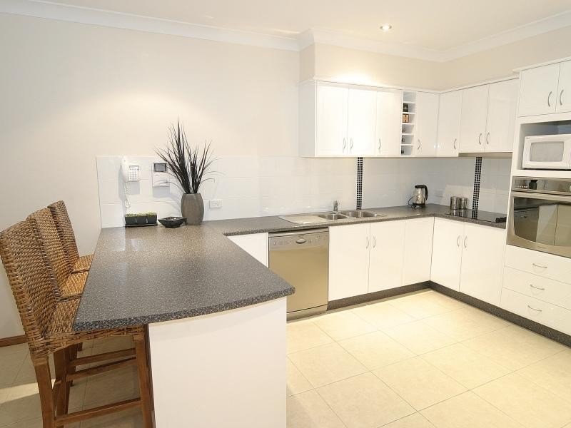 30 Rutherford Pl, Pelican Waters QLD 4551