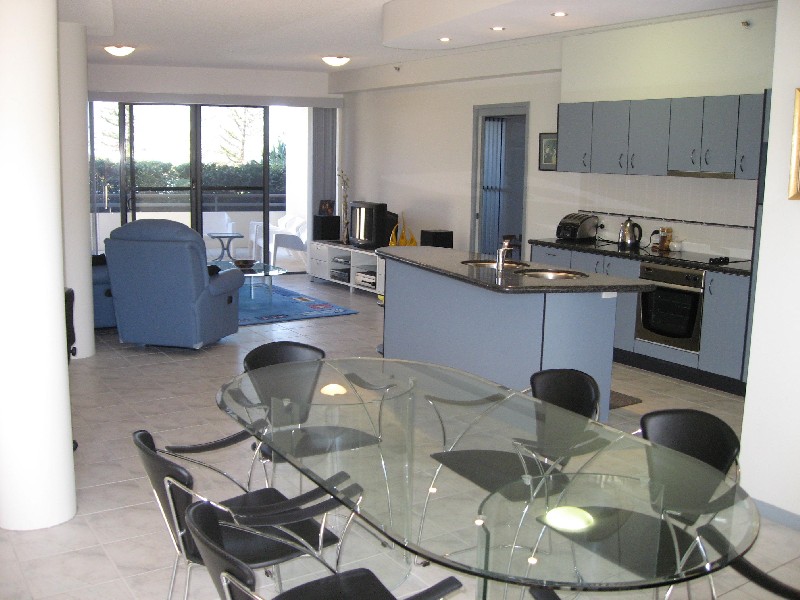 Unit 102 ‘Waterford’ 13 Leeding Tce, Caloundra QLD 4551