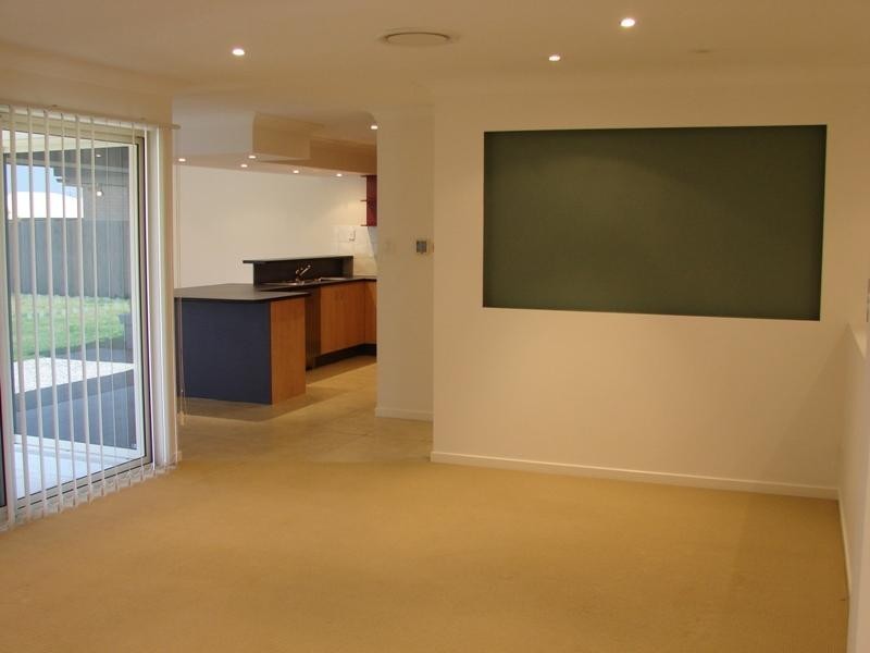 2 Rutherford Place, Pelican Waters QLD 4551