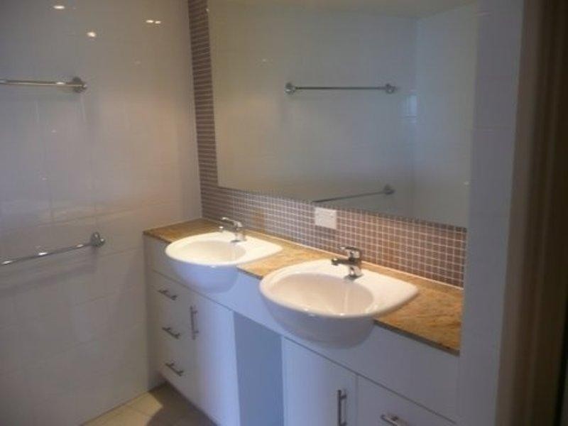 35 ‘Windsong’, 34-36 Canberra Tce, Caloundra QLD 4551