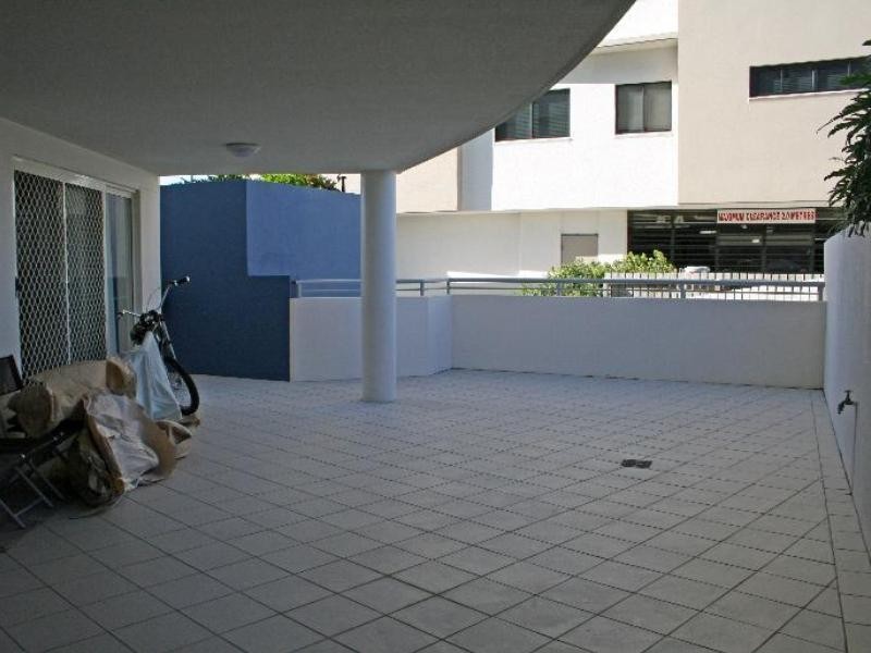 Unit 5  ‘Windsong’, 34-36 Canberra Tce, Caloundra QLD 4551