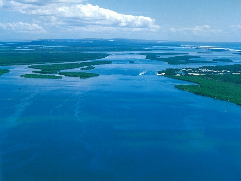 1 KNIGHTSBRIDGE – Knightsbridge Parade, Sovereign Islands QLD 4216